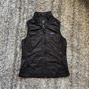 Patagonia Women's Black Quilted Vest